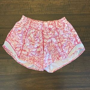 Lululemon Hotty Hot Shorts 4” Pink Floral